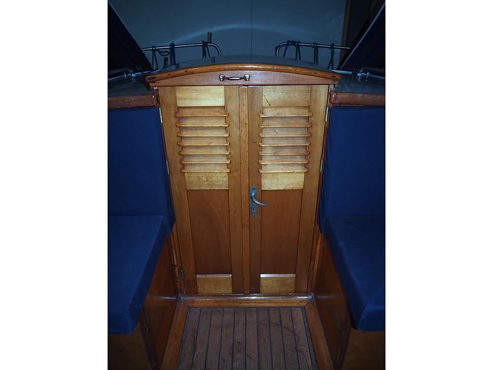 Aft cabin, Accommodation